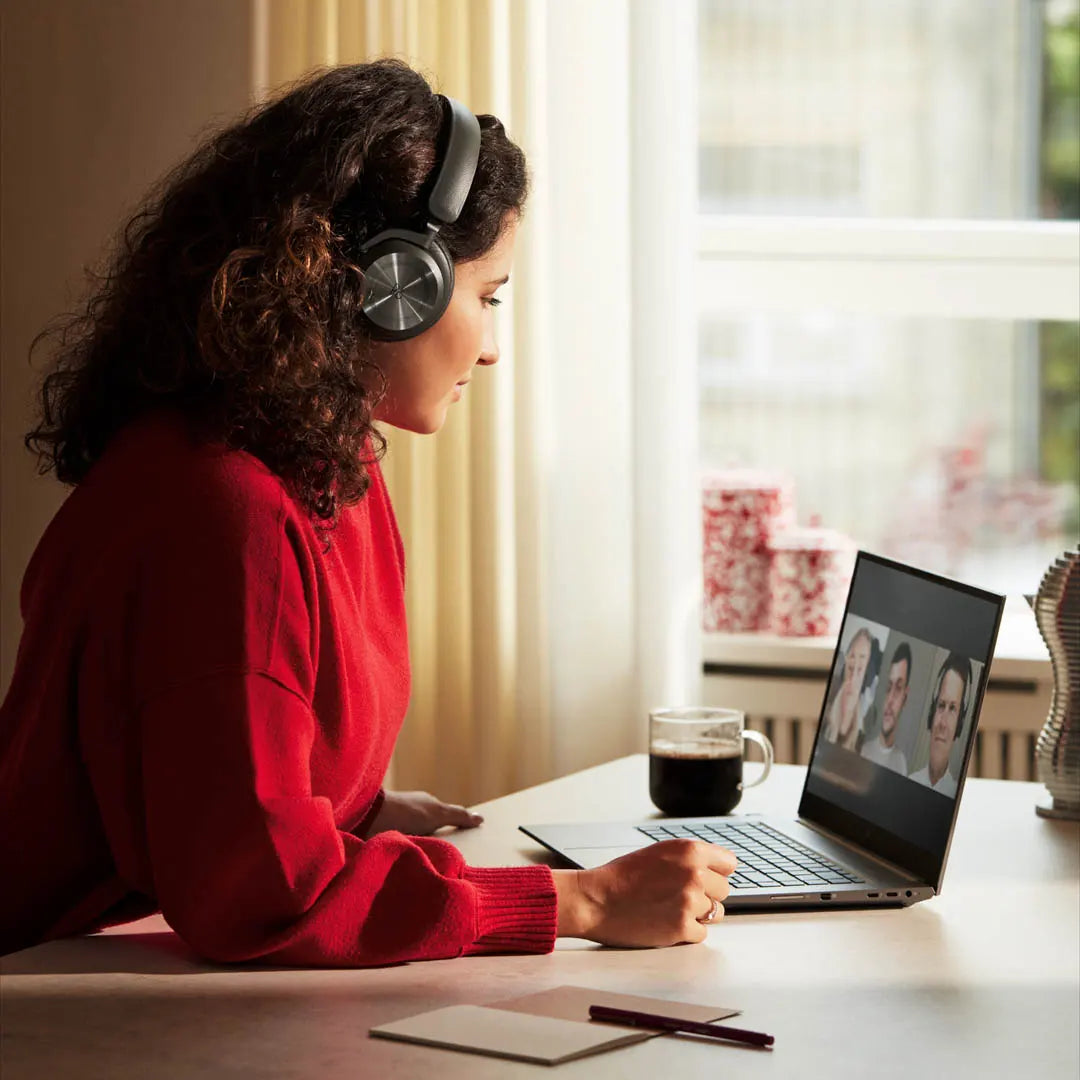 Bang & Olufsen BeoPlay HX Kablosuz Kulak Üstü ANC Kulaklık